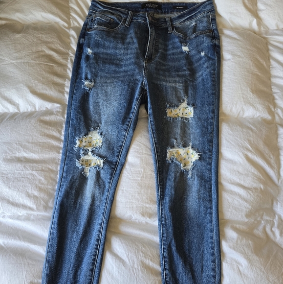 Judy Blue Lemon jeans - Picture 2 of 4
